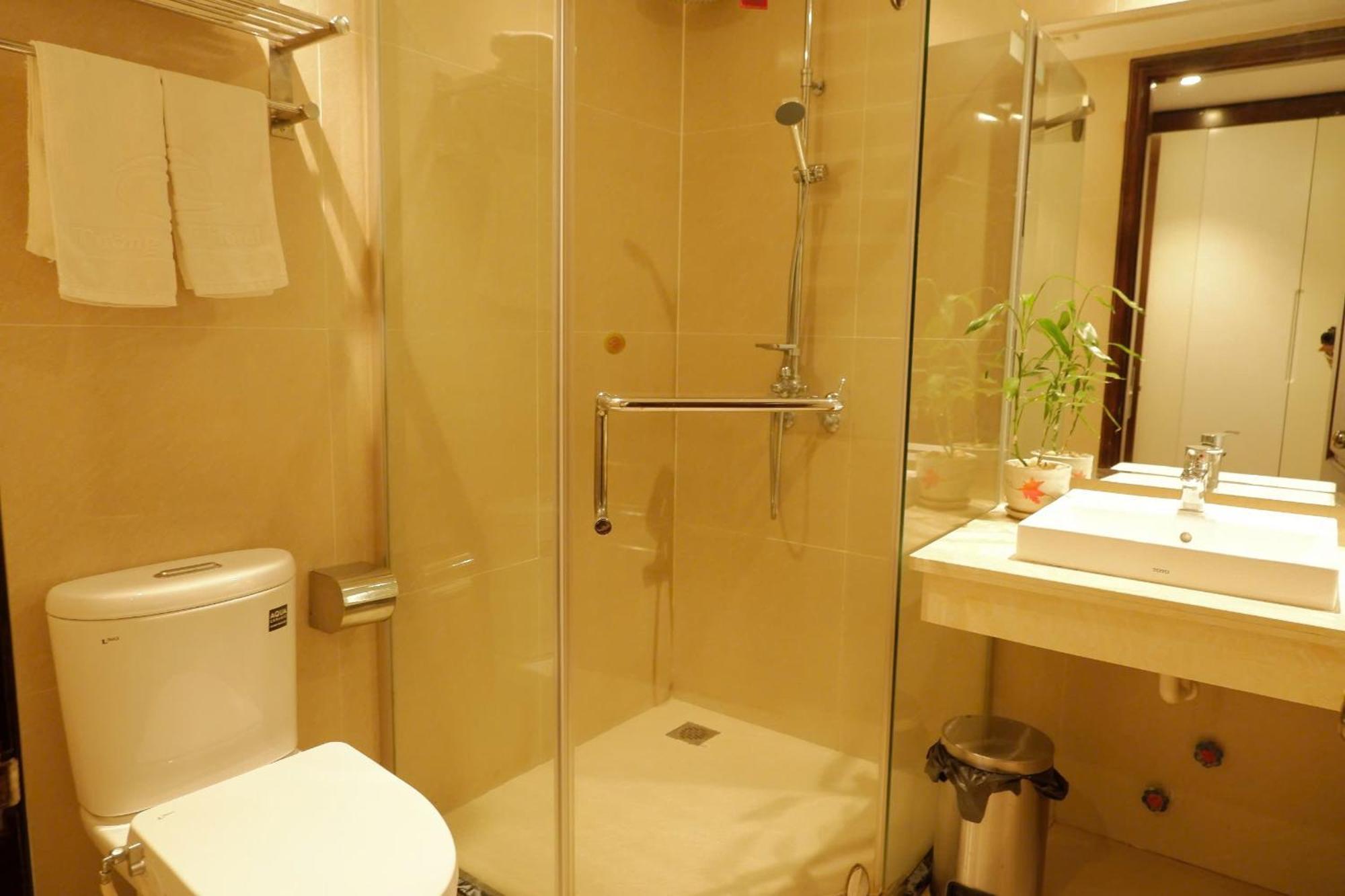 Hotel Tuong VI 2 Hajfong Zewnętrze zdjęcie